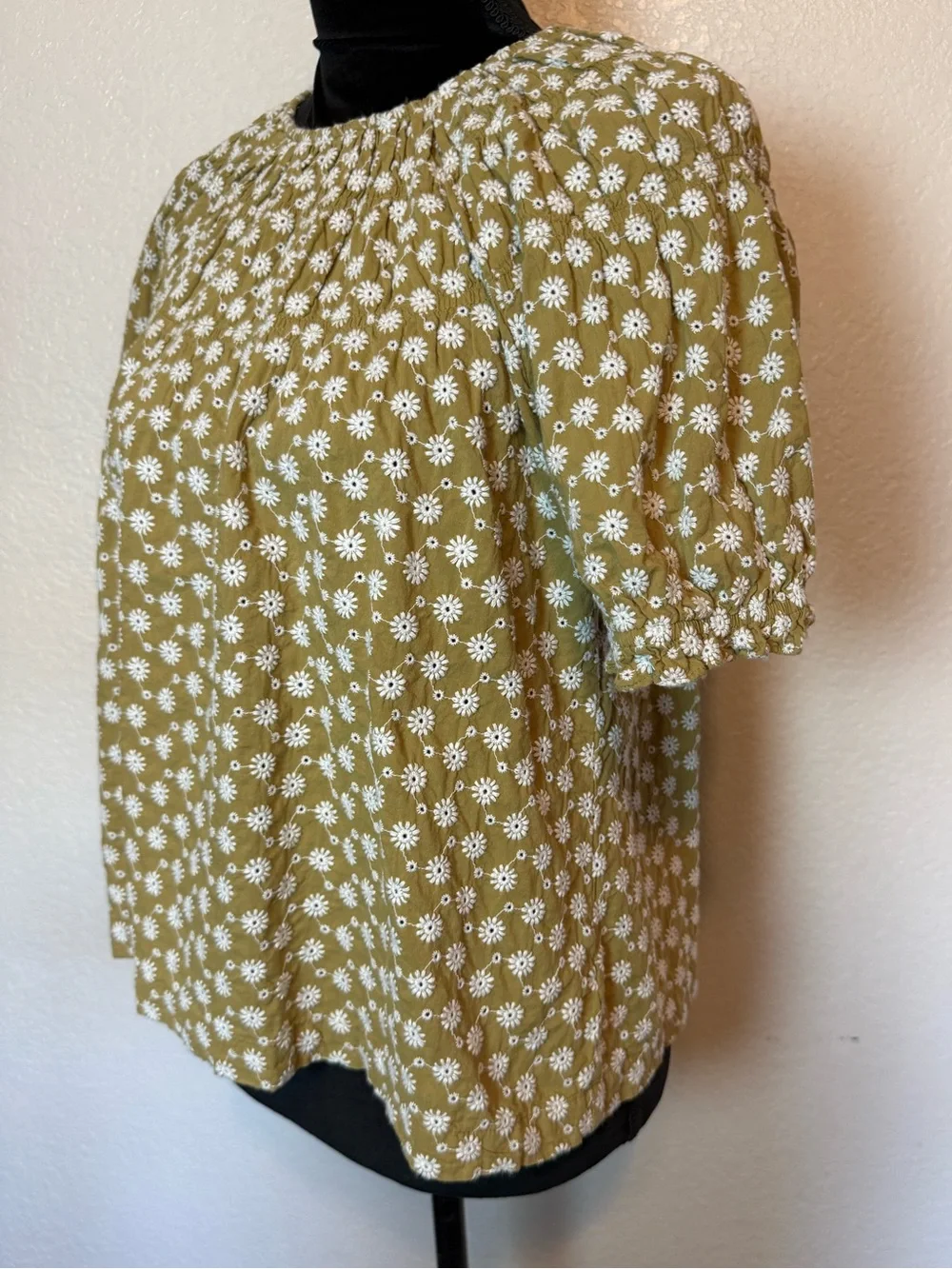 Madewell Daisy Embroidered Puff Sleeve Peasant Top Olive Green Size Medium